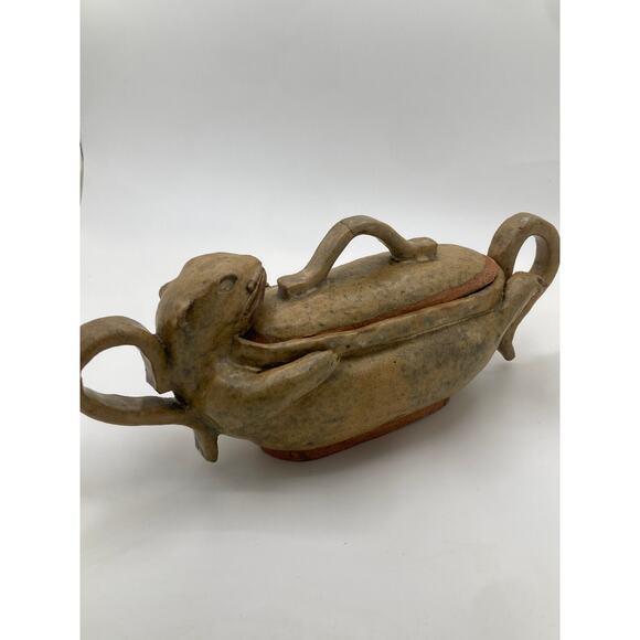 Vintage Studio Art Pottery Otter Covered Dish Handmade Animal Ceramic Vessel - Picture 1 of 7